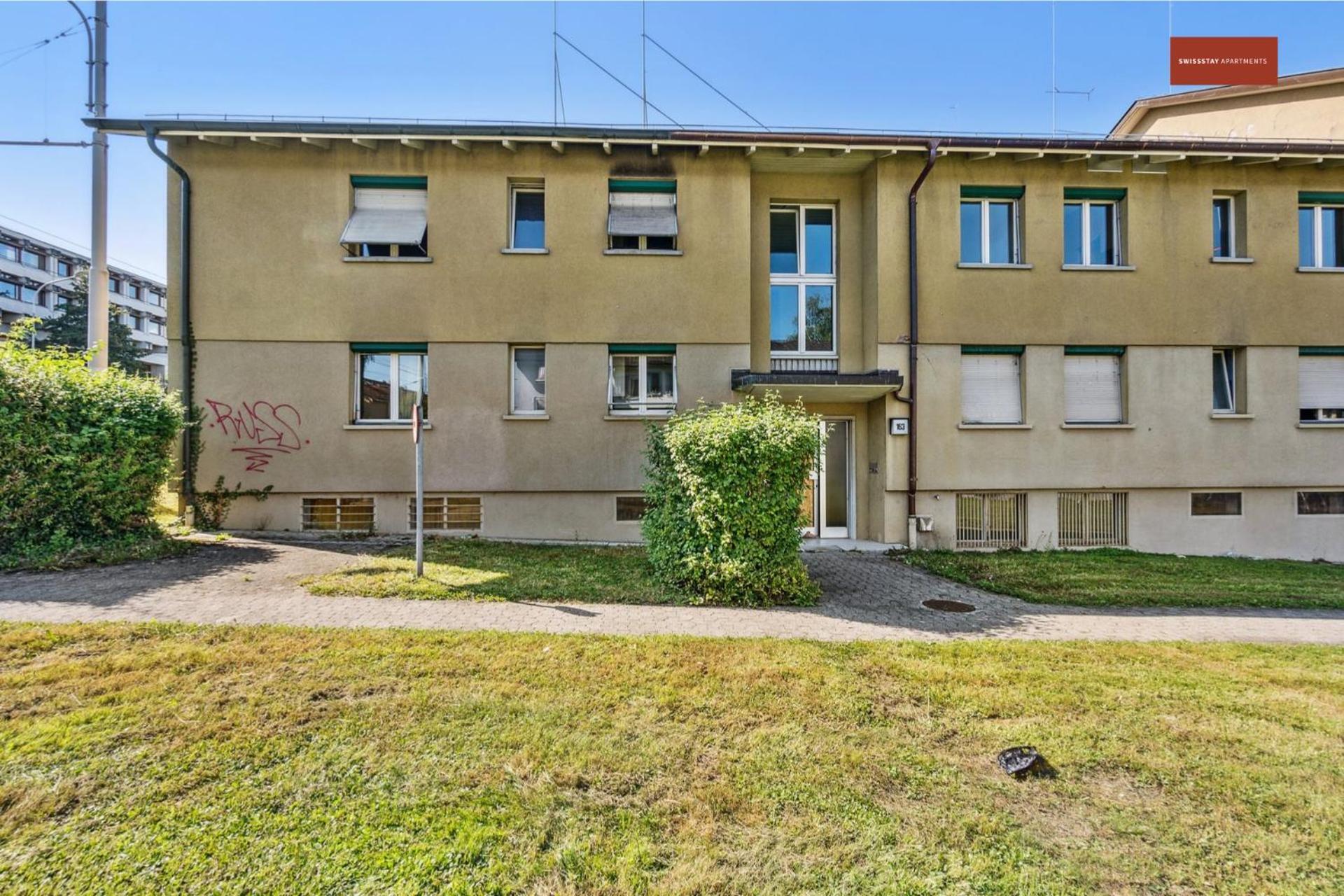 Urban Charm: Your Comfy Close To The Apartmán *